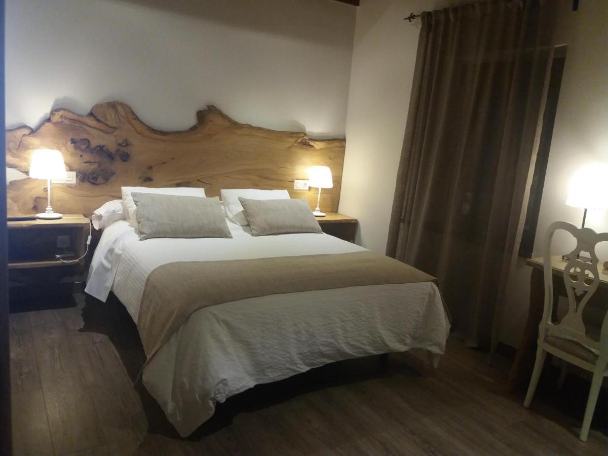 Hotel Rural El Yunque Santibáñez de la Peña Kültér fotó